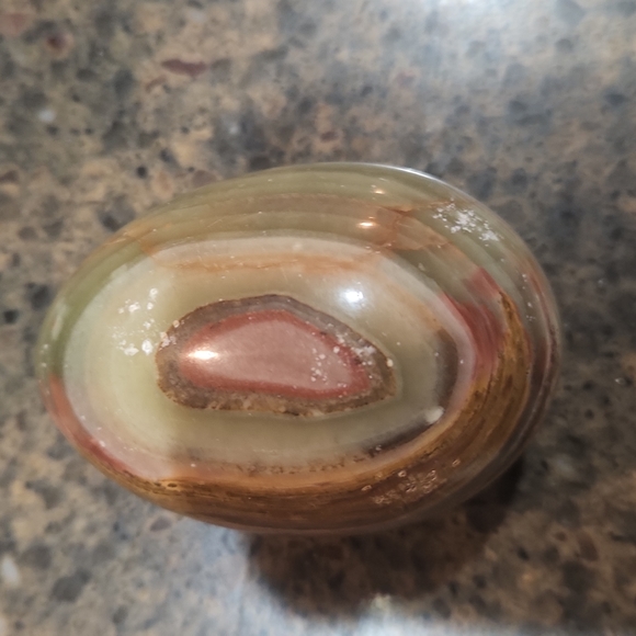 🎀Beautiful marbling egg rock - Picture 2 of 7